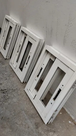 3 Ventanas de Aluminio Blancas48+38