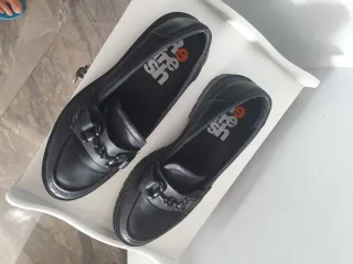 Zapatos planos negros cómodos