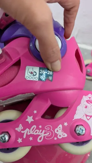 Patines rosas y morados niña + casco