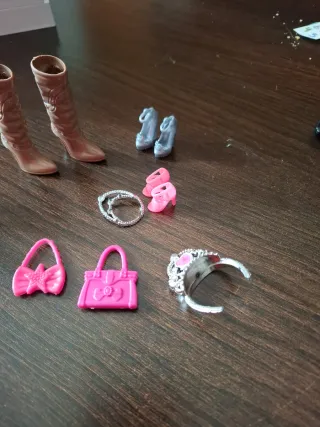 Accesorios Barbie: Bolsos, Zapatos y Joyas
