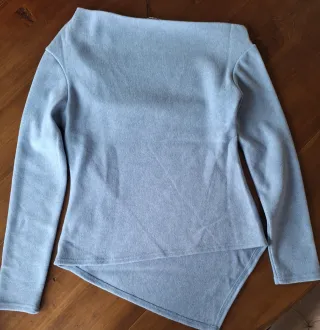 Jersey azul asimétrico Zara