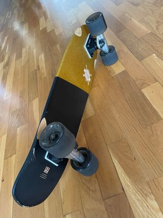 Longboard Globe Dorado y Negro