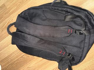 Mochila Samsonite Negra y Roja