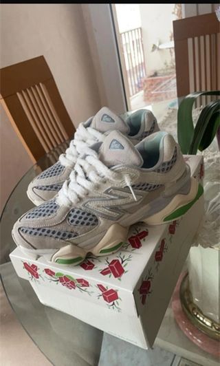 New Balance 41.5 Beige/Verde Unisex