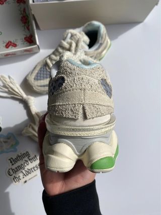 New Balance 9060 Beige/Verde Talla 39.5
