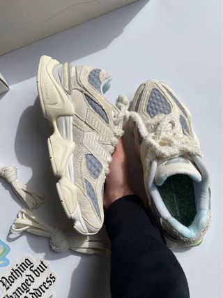 New Balance 9060 Beige/Verde Talla 39.5