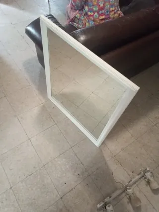 Specchio da bagno bianco 90x80 in ottime condizioni