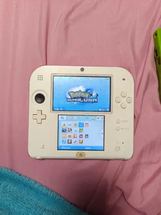 Nintendo 2DS+Pokémon Ultraluna+Game Boy Color