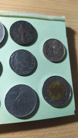 Lotto di 8 monete italiane da collezione