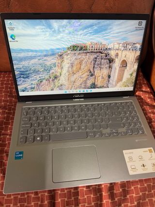 Portátil Asus VivoBook i5 8GB 256GB SSD