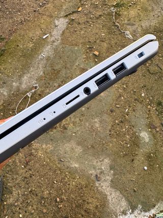 Portátil Asus VivoBook i5 8GB 256GB SSD