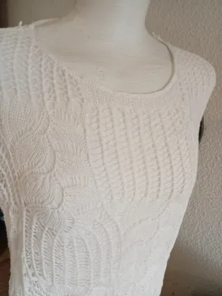 Blusa de encaje blanca manga larga