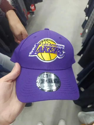 Gorra New Era Los Lakers Morada