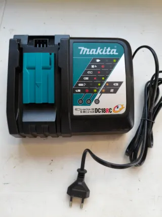 Cargador Makita DC18RC