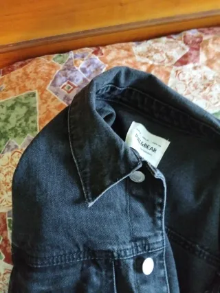 Cazadora vaquera negra Pull&Bear