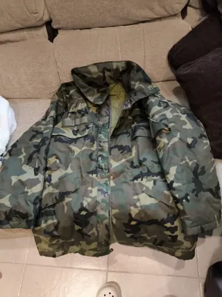 Chaquetón militar grueso camuflaje