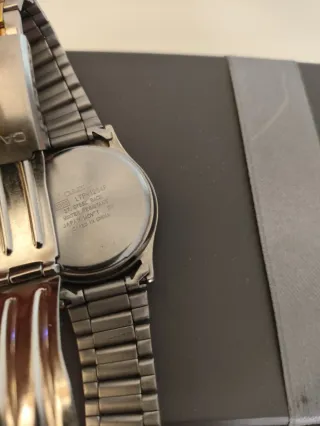 Reloj Casio Mujer Dorado y Plateado