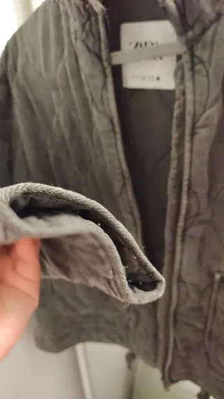 Chaqueta Zara acolchada efecto la gris
