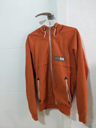 Cazadora Pull&Bear naranja