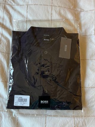 Polo Hugo Boss negro manga larga
