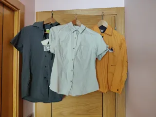 Ropa Montaña Mujer Talla M, 2 camisas a estrenar