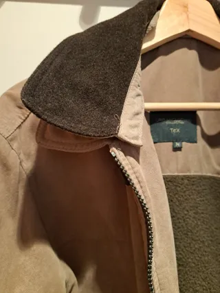 Chaqueta abrigo bolsillos hombre