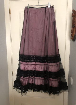 Falda larga Amaya Azruaga volantes