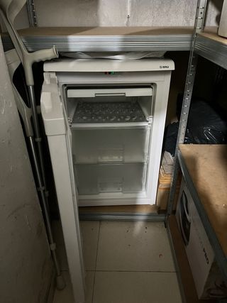 Congelador pequeño BRU