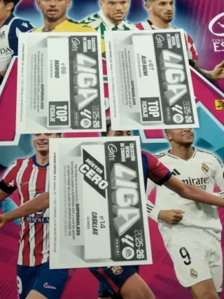 Trío De Cromos De La Liga Este 25/26.