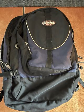 Mochila Vans Negra 2 Mochila eastpak 1