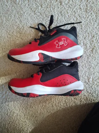 Zapatillas Baloncesto Under Armour Talla 32