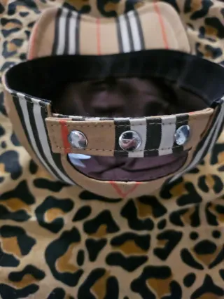 Gorra Dior y Gorra Burberry