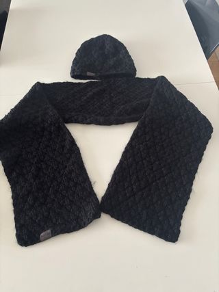 Conjunto gorro y bufanda tejido