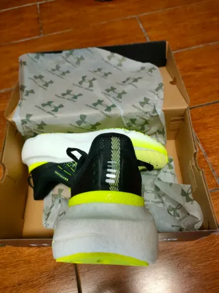 Zapatillas Under Armour running INFINITE ELITE