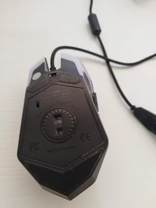 Ratón Gamer Negro con Diseño Crackle