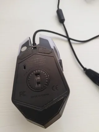 Ratón Gamer Negro con Diseño Crackle