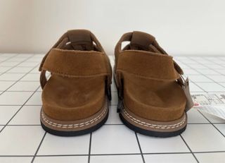 Sandalia cangrejera piel Zara Home 42