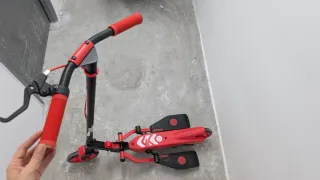 Patinete Elíptico con Pedales rojo y negro