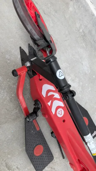 Patinete Elíptico con Pedales rojo y negro