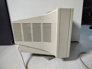 Monitor IBM P50 tubo Trinitron 15"