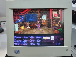 Monitor IBM P50 tubo Trinitron 15"