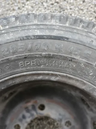 Rueda de repuesto 205/70 R15C