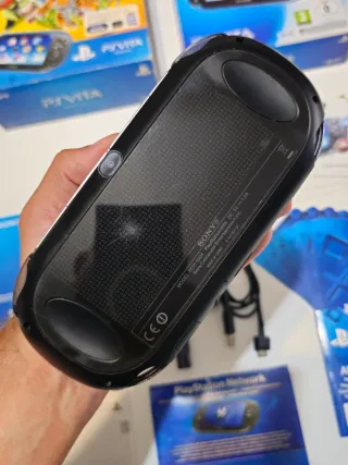 Sony PS Vita OLED 64GB Nera