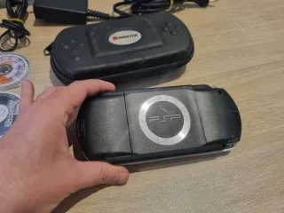 Pacchetto Console Sony PSP Nera