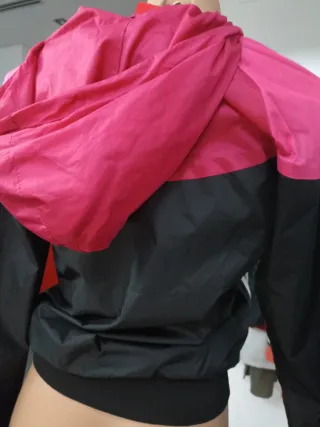 Chaqueta cortavientos Nike Talla M