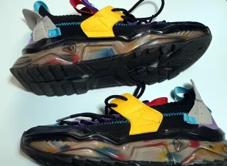 Zapatillas deportivas negras multicolor