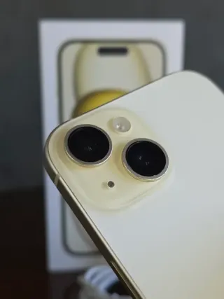 iPhone 15 Giallo 128GB