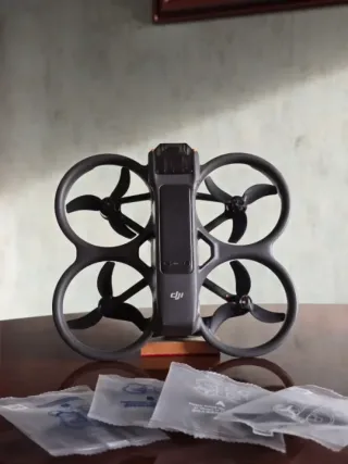 DJI Avata 2 Drone + Batteria Originale