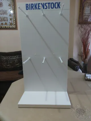 Soporte expositor blanco nuevo