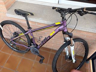 Bicicleta MTB Morada y Amarilla
